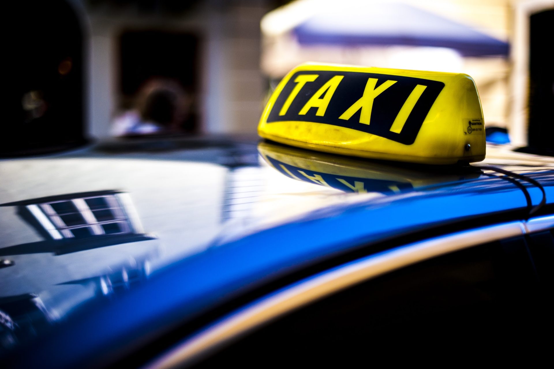 A Variety Of Safe Taxi Services On Your Way